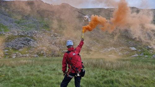 SOS: Extreme Rescues Season 2 Episode 8 - All in it Together