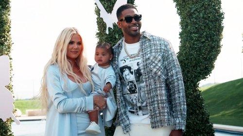 Keeping Up with the Kardashians Season 17 Episode 1 - Birthdays and Bad News, Part 1