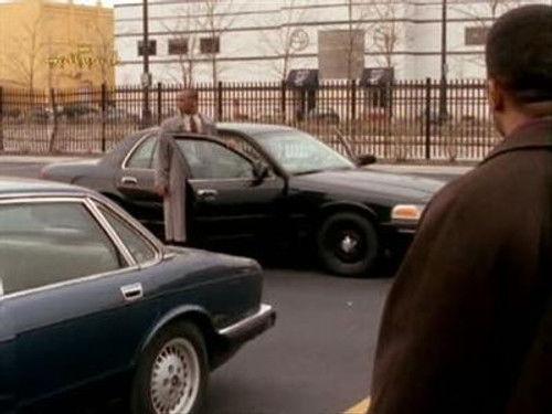 Early Edition Season 3 Episode 23 - Blowing Up is Hard to Do