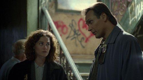 NYPD Blue Season 3 Episode 19 - Auntie Maimed