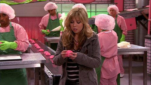 iCarly Season 5 Episode 11 - iToe Fat Cakes
