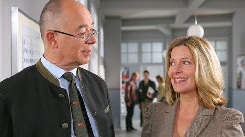 Die Rosenheim-Cops Season 13 Episode 20 - Bauernopfer