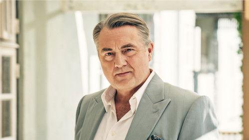 Seaside Hotel Season 10 Episode 7 - Small changes