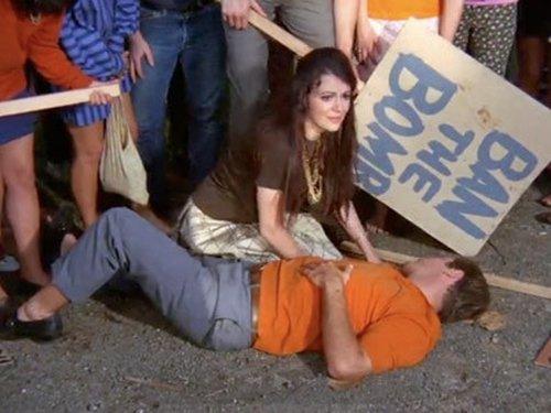 Hawaii Five-O Season 1 Episode 23 - Not That Much Different