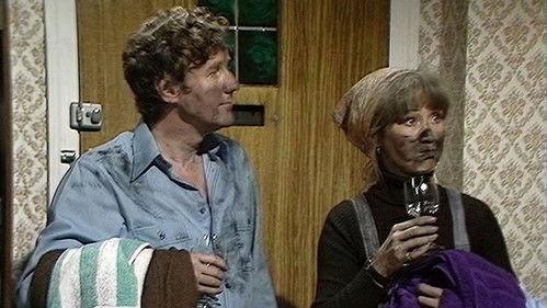 The Good Life Season 3 Episode 6 - Whose Fleas are These?