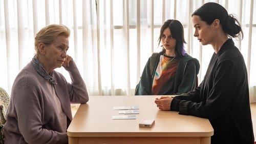 Orphan Black: Echoes Season 1 Episode 4 - It's All Coming Back