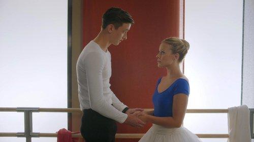 Find Me in Paris Season 3 Episode 15 - You're All Out