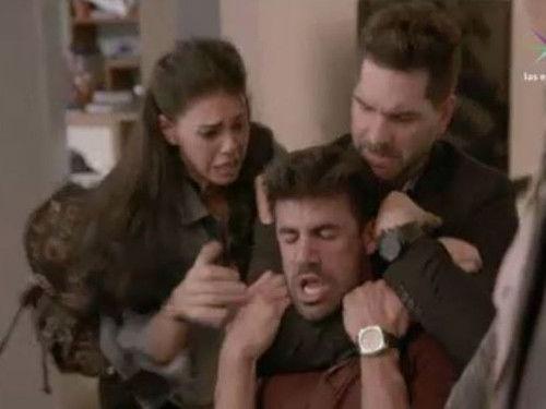 La piloto Season 1 Episode 5 - Episode 5