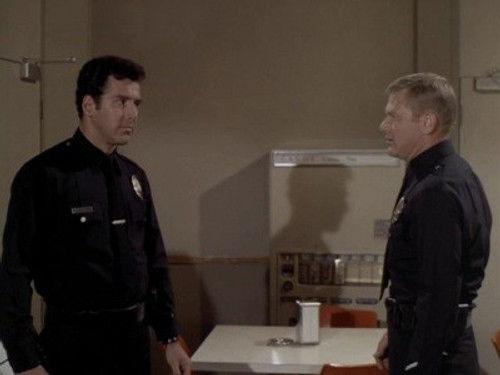 Adam-12 Season 3 Episode 16 - Log 155: I.A.D.