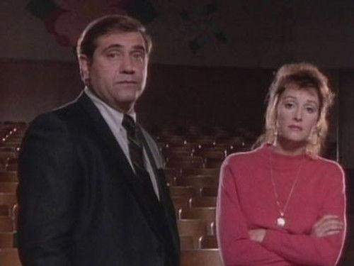 The Wonder Years Season 2 Episode 2 - Our Miss White