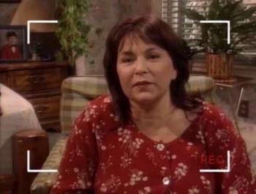 Roseanne Season 8 Episode 10 - Direct to Video