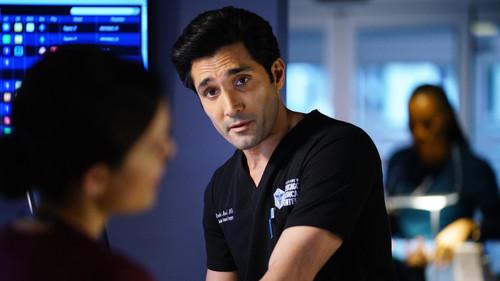 Chicago Med Season 5 Episode 13 - Pain Is for the Living