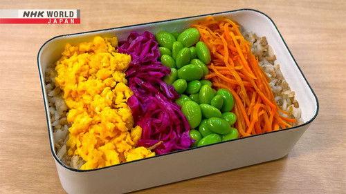 BENTO EXPO Season 8 Episode 8 - Rainbow Soboro Bento & Green Veggies and Chicken Sandwich Bento