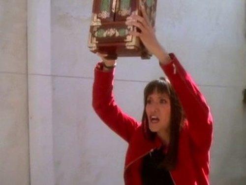 V.I.P. Season 2 Episode 9 - Mao Better Blues