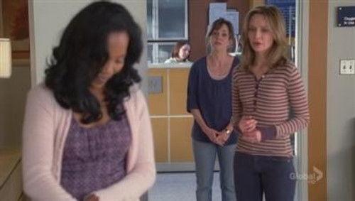 Brothers and Sisters Season 3 Episode 17 - Troubled Waters (2)