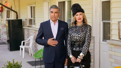 Schitt's Creek Season 6 Episode 13 - Start Spreading the News