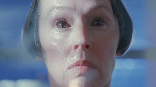 The X-Files Season 2 Episode 14 - Die Hand Die Verletzt