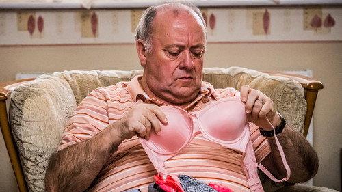 Two Doors Down Season 3 Episode 3 - Break In