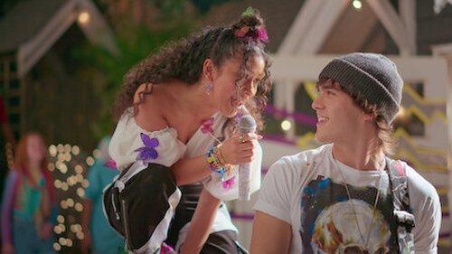 Julie and the Phantoms Season 1 Episode 7 - Edge of Great