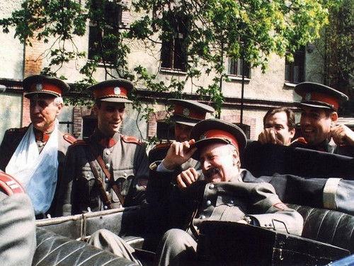 Četnické humoresky Season 2 Episode 3 - Vdavky za všechny prachy