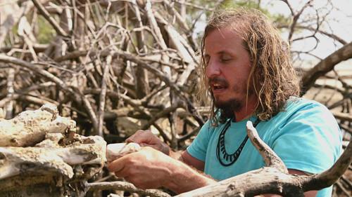 Dual Survival Brazil Season 2 Episode 2 - Island of Buffaloes