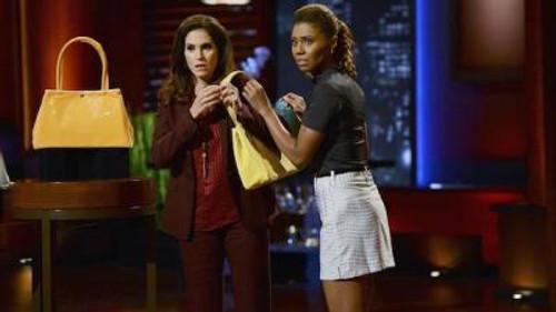 The Neighbors Season 2 Episode 7 - We Jumped the Shark (Tank)