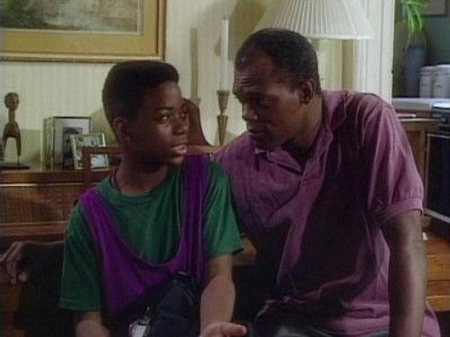 Ghostwriter Season 1 Episode 7 - Who Burned Mr. Brinker's Store? (2)