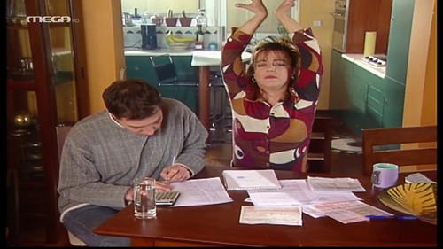 I love you you love me Season 1 Episode 10 - Logariasmoi, Sto theatro, Porta se porta