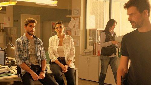 Mar de plástico Season 2 Episode 1 - El Regreso