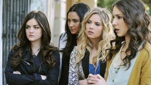 Pretty Little Liars Season 2 Episode 24 - If These Dolls Could Talk