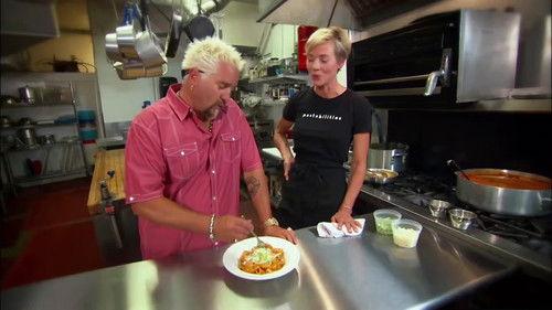 Diners, Drive-Ins and Dives Season 16 Episode 2 - Fully Focused
