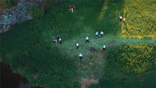 The Break Season 1 Episode 1 - Episode 1