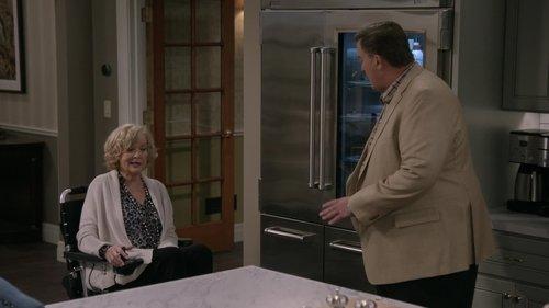 Bob Hearts Abishola Season 2 Episode 1 - On a Dead Guy's Bench