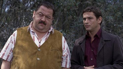 Die Rosenheim-Cops Season 5 Episode 17 - Mord am Fluss