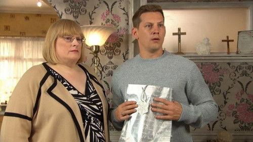 Hollyoaks Season 26 Episode 4 - #KillerMcQueen