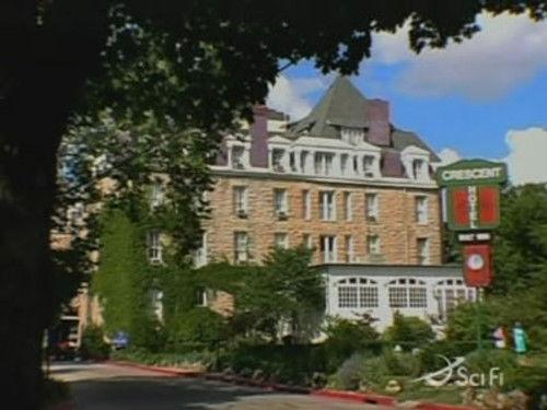 Ghost Hunters Season 2 Episode 13 - Ghostly Soldier/ Medium House