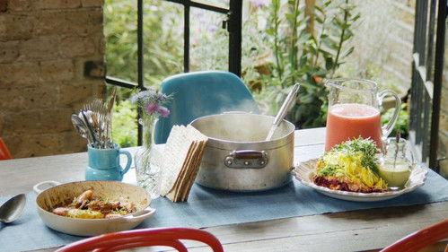 Jamie's 30-Minute Meals Season 1 Episode 17 - Smoky Haddock Corn Chowder