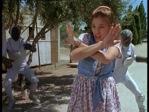 Power Rangers Season 2 Episode 16 - Beauty and the Beast