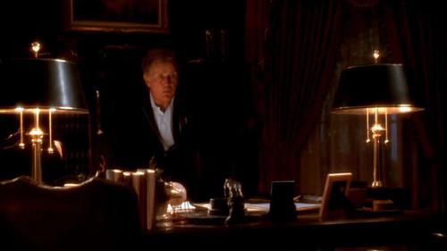 The West Wing Season 4 Episode 15 - Inauguration: Over There (2)