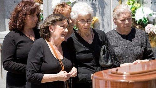 La que se avecina Season 5 Episode 13 - Un bodorrio, un león desterrado y la revolución de los centollos