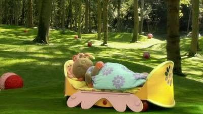 In the Night Garden Season 1 Episode 55 - Shshsh! Upsy Daisy's having a rest