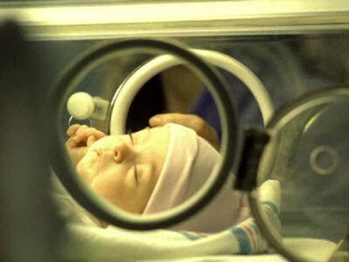 Medical Investigation Season 1 Episode 16 - Survivor