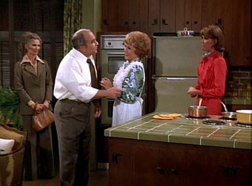 The Mary Tyler Moore Show Season 4 Episode 1 - The Lars Affair