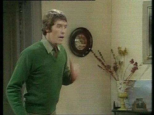 Some Mothers Do 'Ave 'Em Season 1 Episode 3 - Love Thy Neighbour