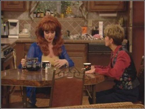 Married... with Children Season 9 Episode 23 - Pump Fiction