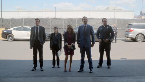 The Lincoln Lawyer Season 4 Episode 5 - You're the One That I Want