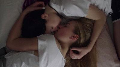 SKAM España Season 2 Episode 6 - Are you a lesbian?