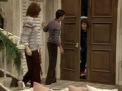 Charles in Charge Season 1 Episode 11 - Home for the Holidays