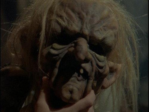 Goosebumps Season 2 Episode 11 - The Haunted Mask II (1)