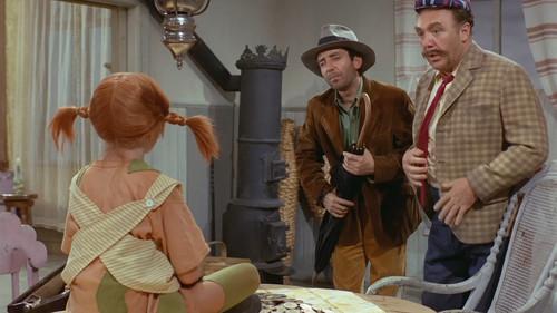 Pippi Longstocking Season 1 Episode 5 - Pippi Looks for Ghosts and Is Visited by Thieves